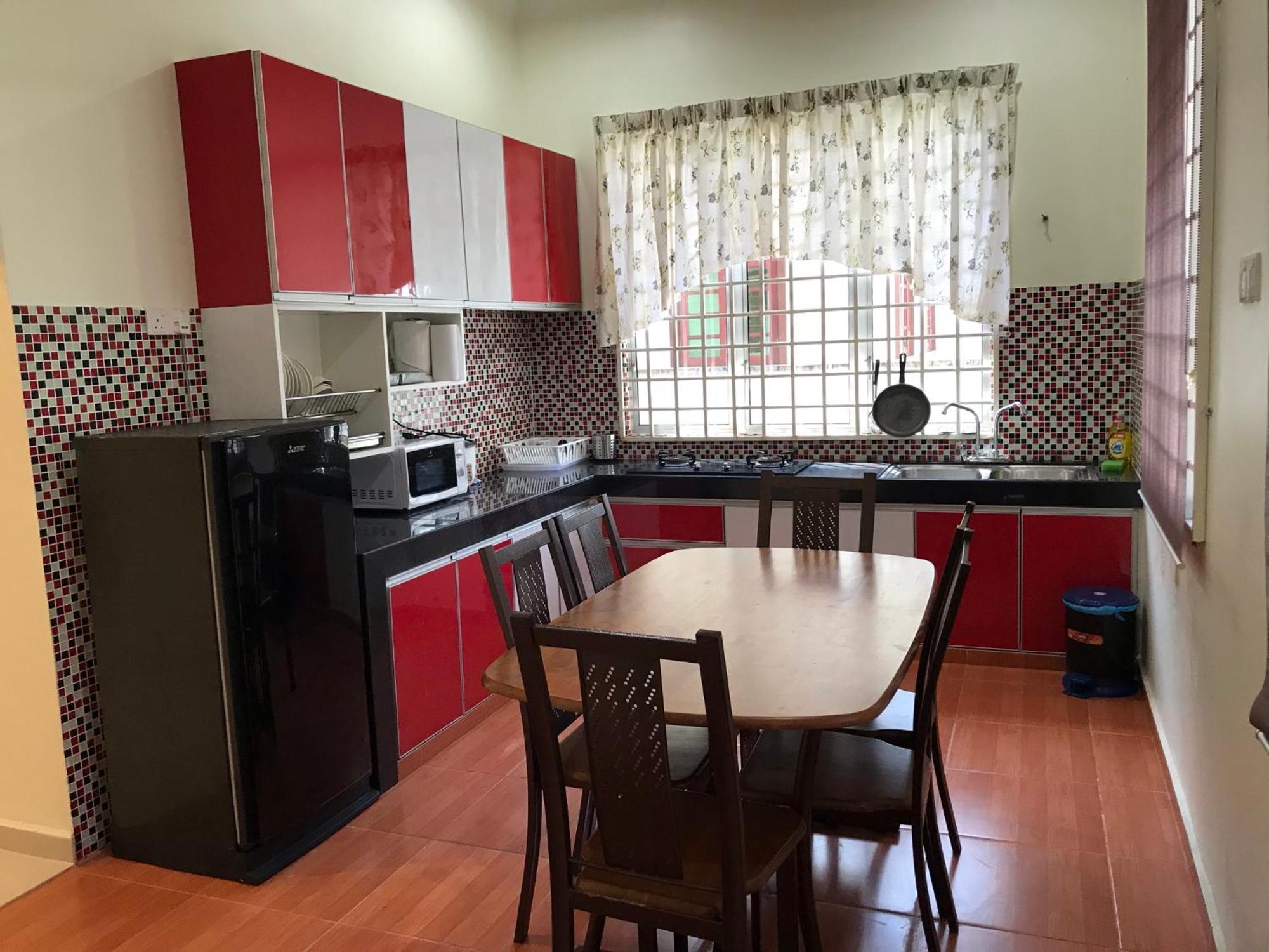 Wan'S Beach Guest House Dungun Bagian luar foto