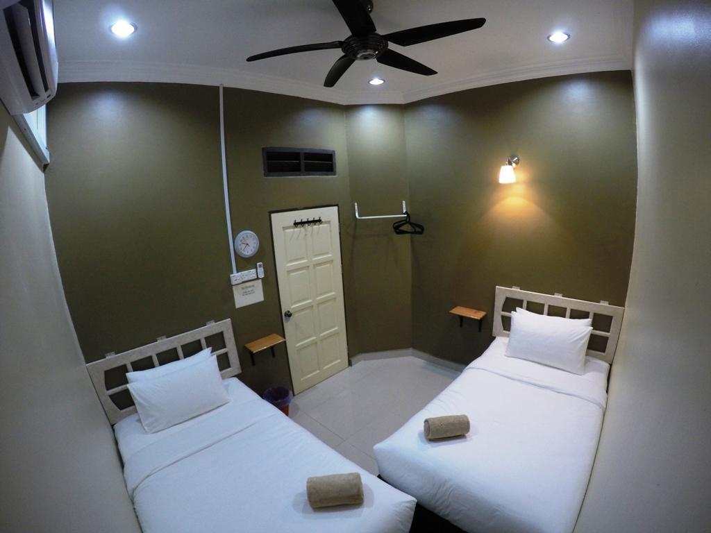 Wan'S Beach Guest House Dungun Ruang foto