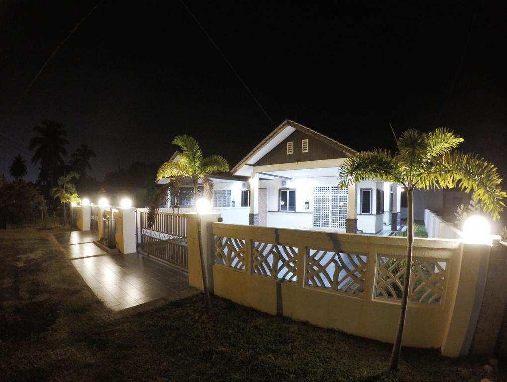 Wan'S Beach Guest House Dungun Ruang foto